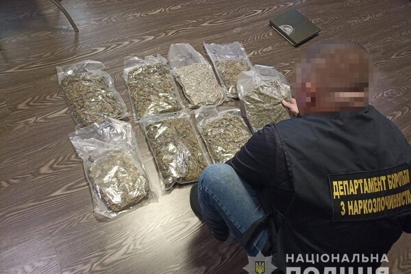 В Одессе две бабушки продавали каннабис оптом 