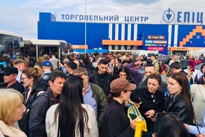 В Запорожье приехала колонна эвакуированных с завода "Азовсталь" в Мариуполе