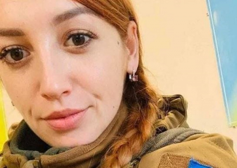«Ми не хочемо бути героями та мучениками посмертно», — зверталася до світу військова медсестра, яка невдовзі загинула під руїнами «Азовсталі»