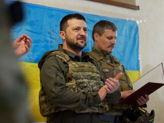 Зеленський побував на передовій у Харківській області та вручив нагороди українським героям