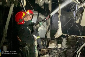 Пожар в кафе и помощь с газовым баллоном: как прошли сутки у одесских спасателей