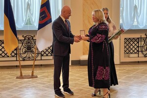 Сняли клип и возложили цветы: как в Одессе отмечают День Независимости 