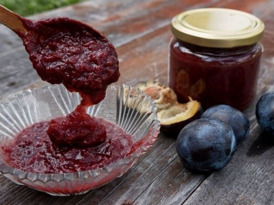 Гордість закарпатської кухні: готуємо ароматний леквар зі слив