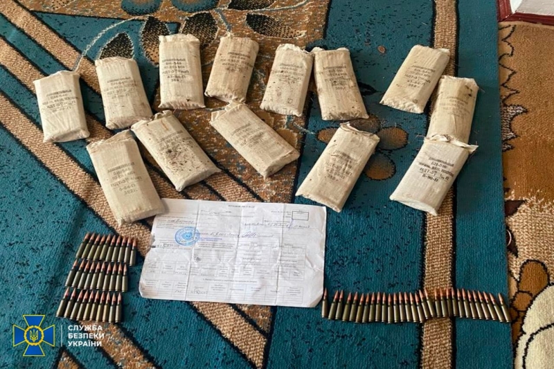 Катували підлітка за допомогу ЗСУ: під Києвом СБУ затримала російських агентів (фото)
