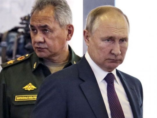 Такі кадри нікому не потрібні: диктатор-вбивця путін публічно принизив шойгу