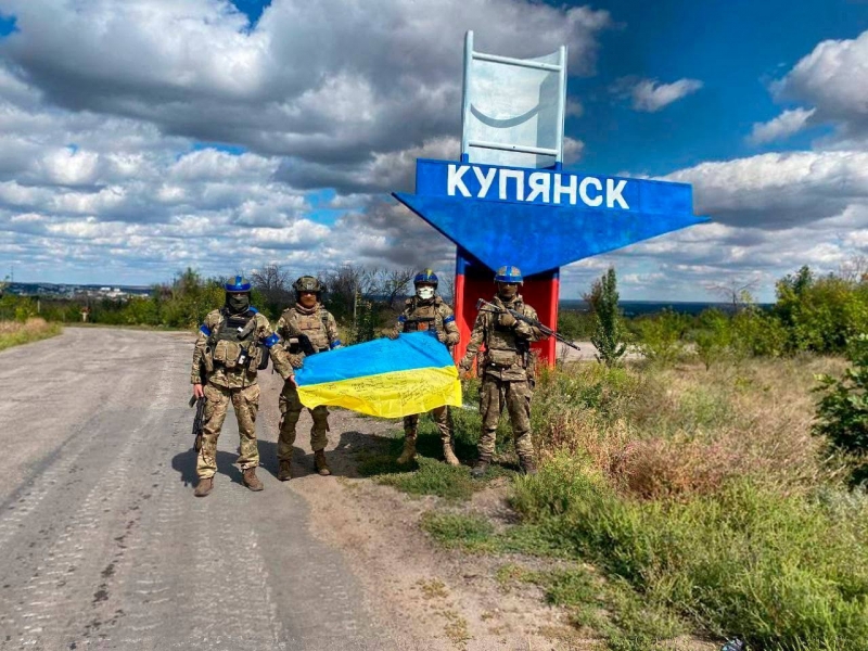 Окупанти «демілітаризуються» в Україні цілими полками, ті, хто залишилися живими, рятуються на вкрадених велосипедах, — розвідка