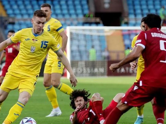 Україна з голом-шедевром Довбика розгромила Вірменію в Лізі націй: відеоогляд матчу