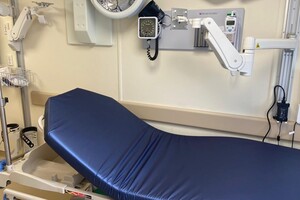 Работает на солнечных батареях: в медучреждении Одесской области установили словацкую блок-больницу 