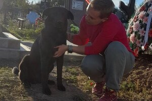 У могилы погибшего одесского зоозащитника нашли 10 щенков