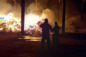 Много пожаров и помощь населению: как прошли сутки у одесских спасателей