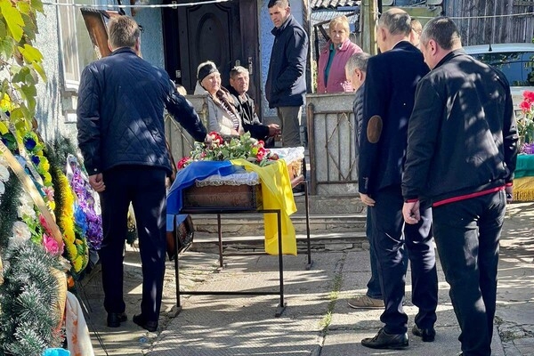 В Одесской области простились с двумя погибшими на фронте защитниками Украины