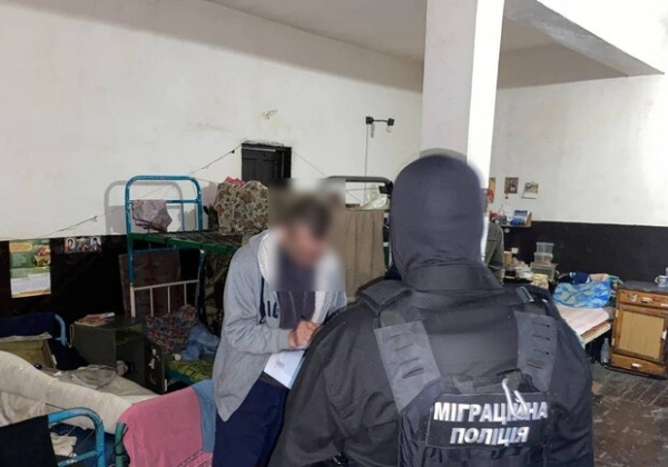 В Одессе будут судить заключенных СИЗО, которые присваивали выплаты для переселенцев