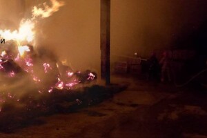 Много пожаров и помощь населению: как прошли сутки у одесских спасателей