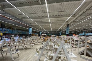 В одесских супермаркетах уже готовятся к Новому году