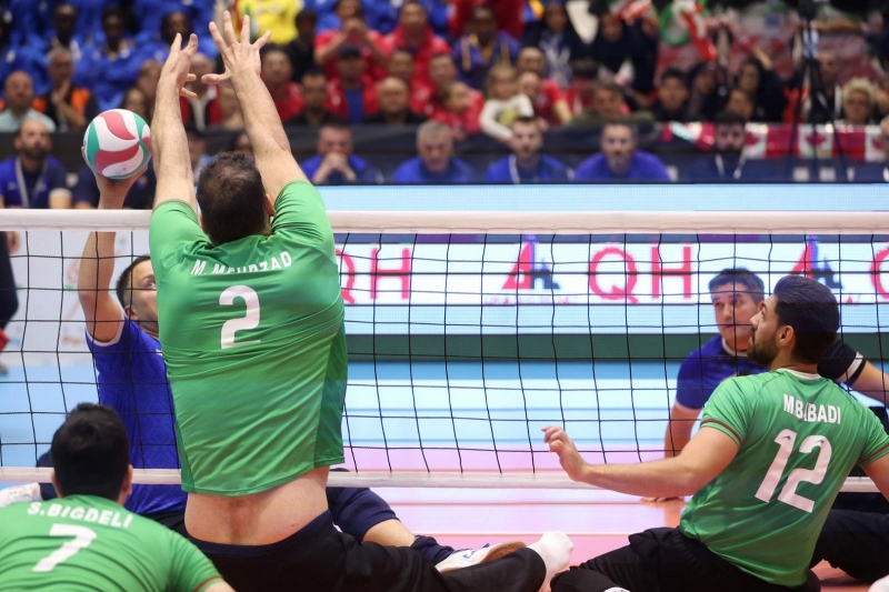 Найвищий спортсмен планети зі зростом 246 см став чемпіоном світу (відео)