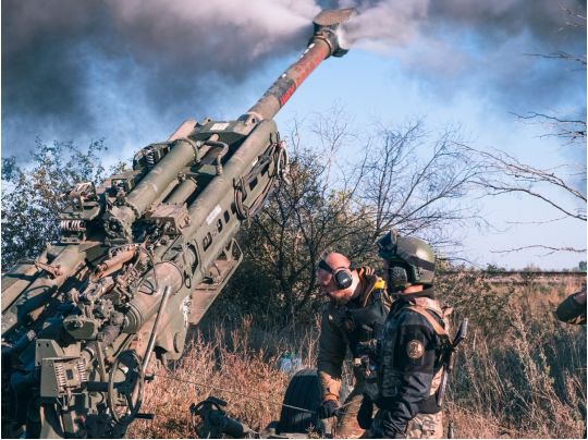 Окупанти зазнають величезних втрат та знущаються з місцевого населення, змушуючи його до евакуації, — Генштаб