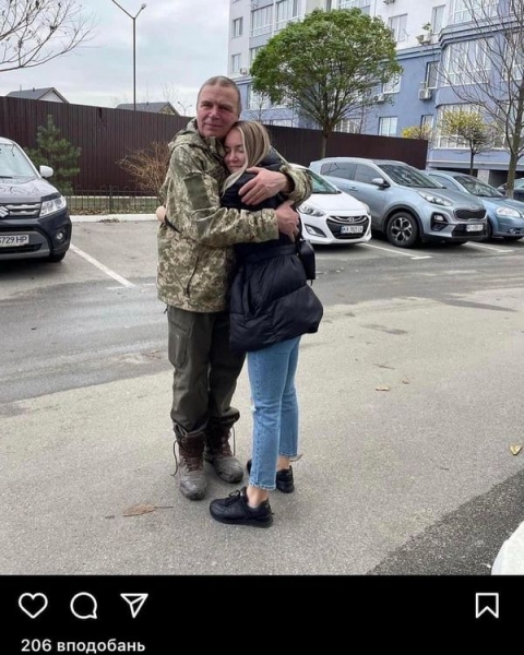 «Від нього погано пахне»: в поїзді бійця, який їхав з війни, вигнали у тамбур
