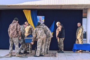 В Одесской области простились с военным, погибшим от авиаудара по казарме в Николаеве