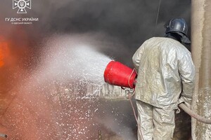 Свет пропал у миллиона жителей: спасатели показали ликвидацию последствий атаки на Одесскую область