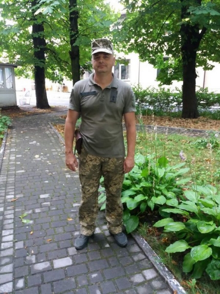 «Йому погрожували»: родина загиблого бійця проводить власне розслідування, бо не вірить у його самогубство