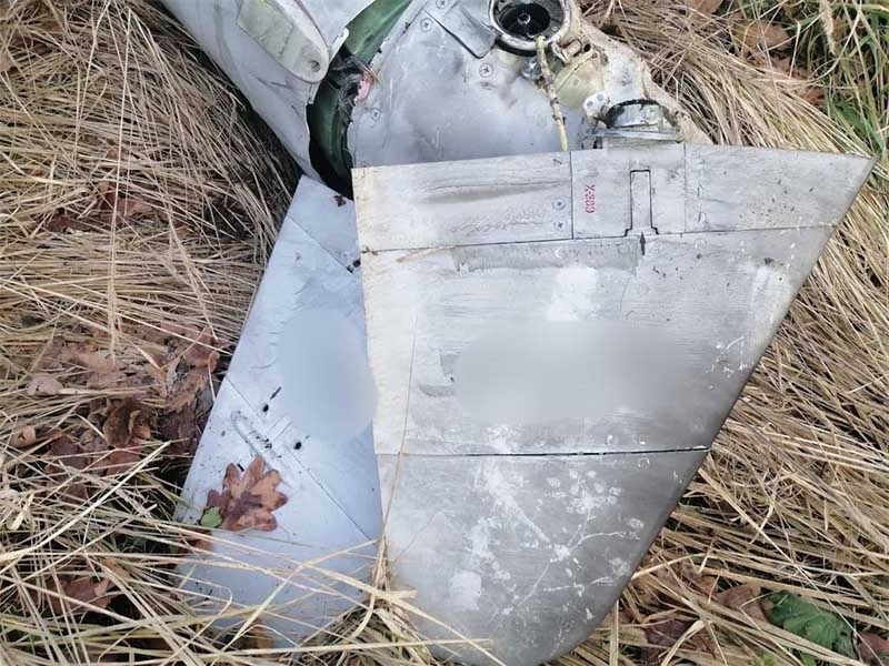 Масований ракетний обстріл України 29 грудня: у кількох районах Київської області виявили уламки збитих ракет (фото)