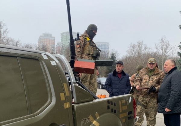 Аграрии Одесской области передали подразделениям ПВО тепловизоры и пикап