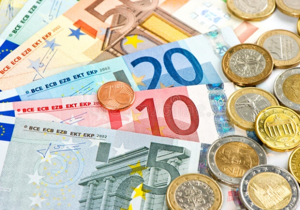 Курс валют в Украине 28 января 2023: сколько стоит доллар и евро