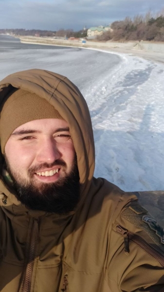«Я чекаю на тебе завжди, синочку»: сповідь матері «азовця"-парамедика, який загинув, рятуючи поранених побратимів
