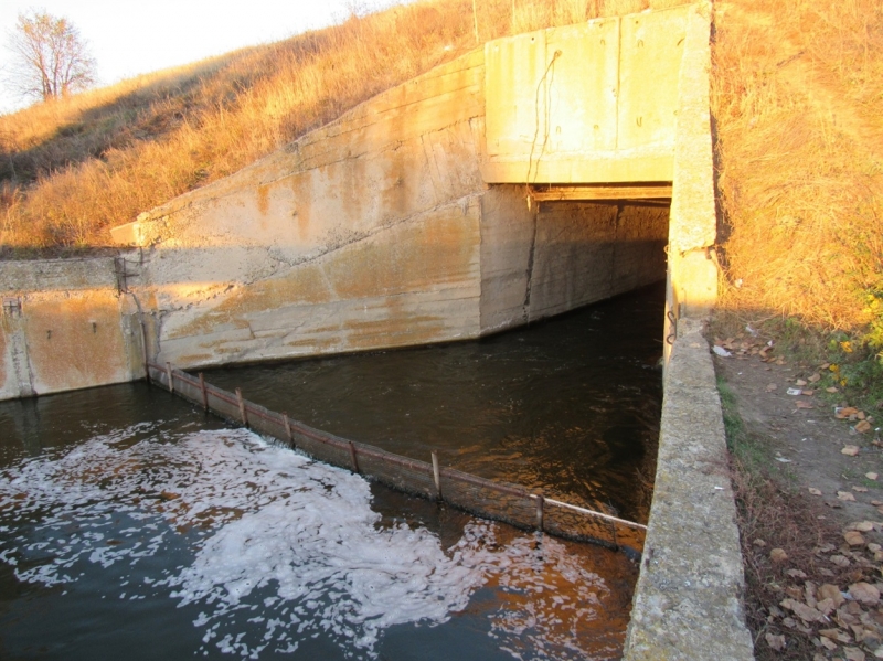 Окупанти вивчають можливість підриву греблі Сватівського водосховища: навіщо їм це потрібно