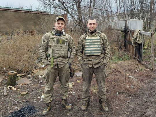 «Перемога буде, а вас, синочки наші, ми вже не дочекаємось»: від ворожого дрону загинуло двоє рідних братів-військовослужбовців