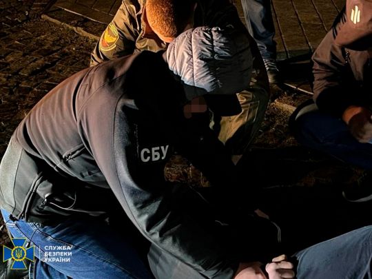 У Закарпатті прикордонник налагодив бізнес на «ухилянтах», але втрутилася СБУ (фото)