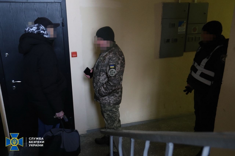 В урядовому кварталі Києва посилено заходи безпеки: перевіряють документи та автомобілі (фото)