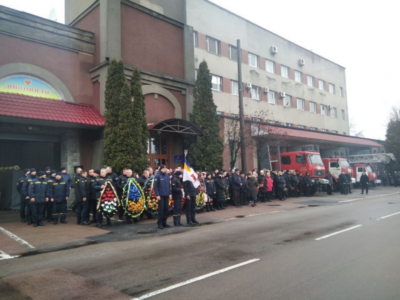 «Зненацька одна з мін здетонувала в руках у нашого бійця»: на Херсонщині загинули троє досвідчених житомирських рятувальників