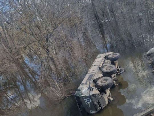 1,5 мільйона доларів у канаву: стало відомо про знищення рідкісного бронеавтомобіля окупантів