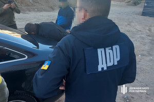 В Одессе полицейские зарабатывали на продаже наркотиков и попались 