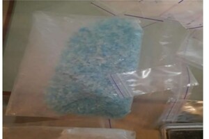 Пыталась сбыть почти килограмм психотропов: в Одессе задержали девушку-наркодилера 