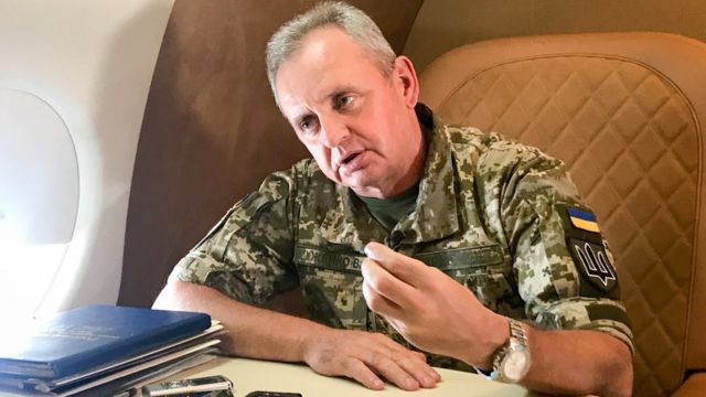 «Як тільки закінчиться війна й історики отримають доступ до певних документальних джерел, багато легенд просто будуть зруйновані», — Віктор Муженко