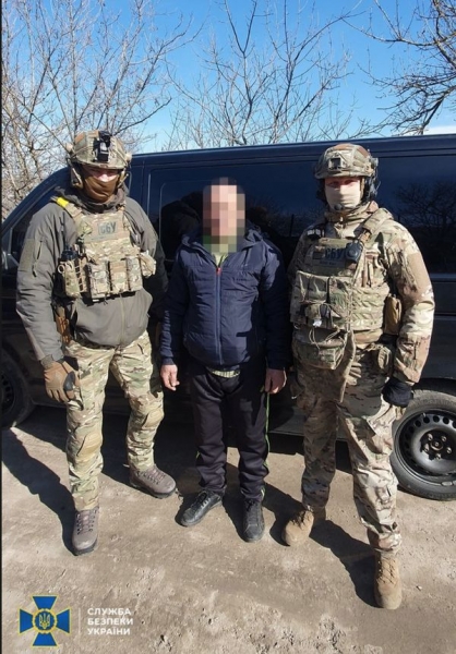Намагався втекти з Херсона до Придністров’я: СБУ затримала колаборанта-рецидивіста