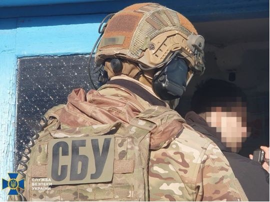 Намагався втекти з Херсона до Придністров’я: СБУ затримала колаборанта-рецидивіста
