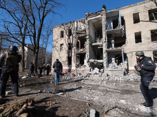 Рашисти обстріляли Краматорськ: зруйновано багатоповерхівки, є загиблі та поранені (фото, відео)