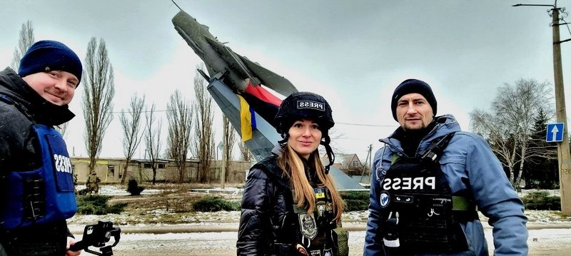 «Вибухова хвиля підняла жінку у повітря й викинула з квартири»: військкор Олена Грамова про роботу у Краматорську