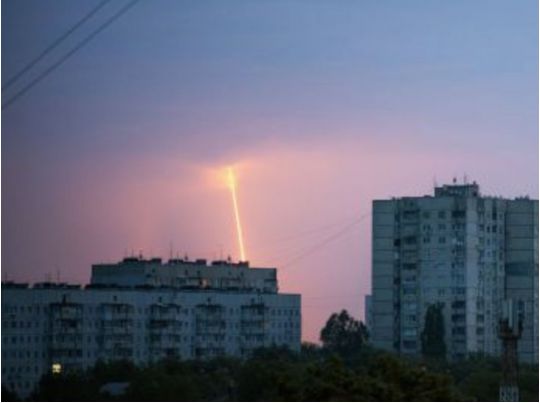 Ворог обстріляв Харків: що відомо про наслідки (відео)
