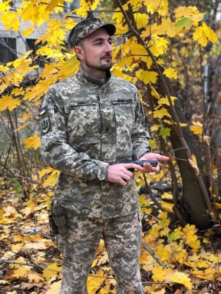 «Завтра війна не закінчиться, так чи інакше кожен буде задіяний»: захисник України втратив на фронті рідного брата та племінника