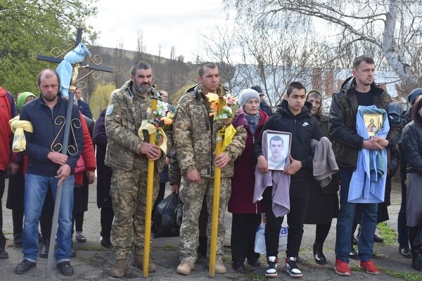 В Одесской области простились со старшим сержантом, погибшим в Донецкой области