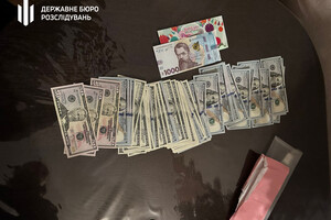 В Одесской области разоблачили чиновника воинской части, который отбирал у солдат боевые доплаты