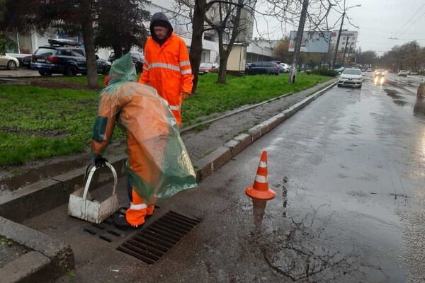 Дождь в Одессе: какая обстановка на дорогах 