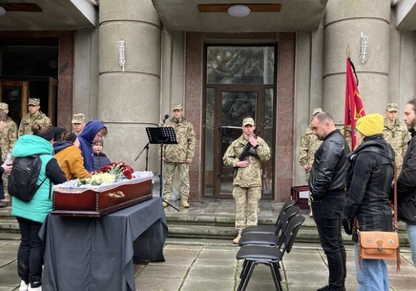 В Одессе простились с погибшим Героем Ярославом Зозулей