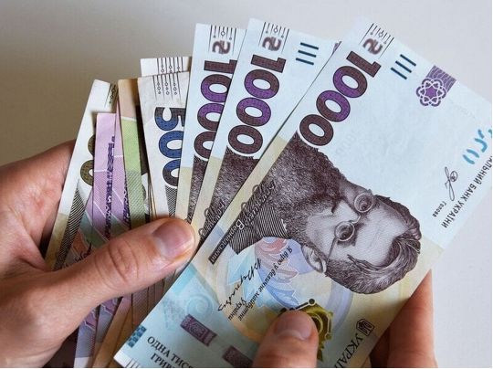 Деяким пенсіонерам додадуть до виплат по 1200 грн: хто може розраховувати на доплату