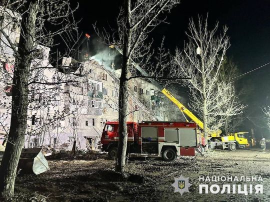 Окупанти обстріляли Слов'янськ ракетами С-300: дев'ять загиблих, десятки поранених, півсотні житлових будинків пошкоджено (фото)
