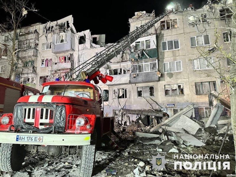 Окупанти обстріляли Слов'янськ ракетами С-300: дев'ять загиблих, десятки поранених, півсотні житлових будинків пошкоджено (фото)